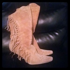 Suede boots